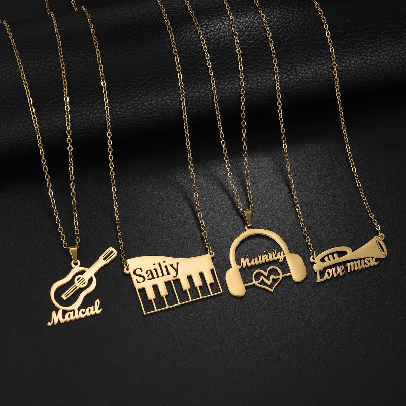Nuova Collana con Ciondolo a F - Musical Instrument With Name recensione e prezzo